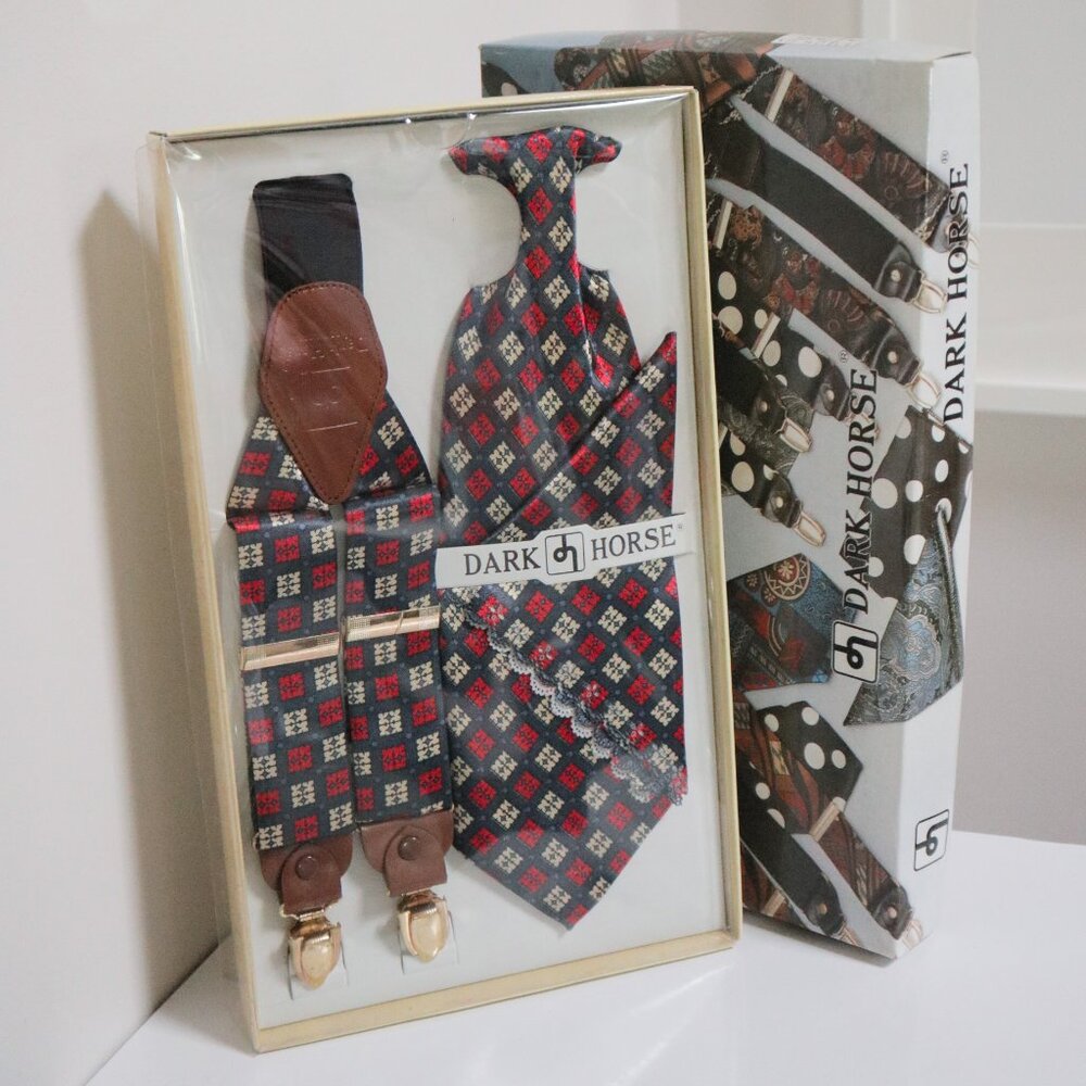 Vintage DARK HORSE Men's Neck Tie Suspender Hankerchief Gift Set Diamond Pattern